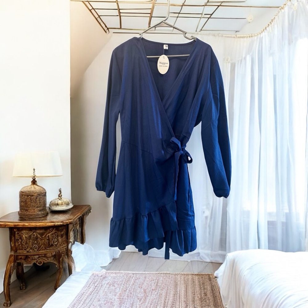 Elegant Navy Midi Dress